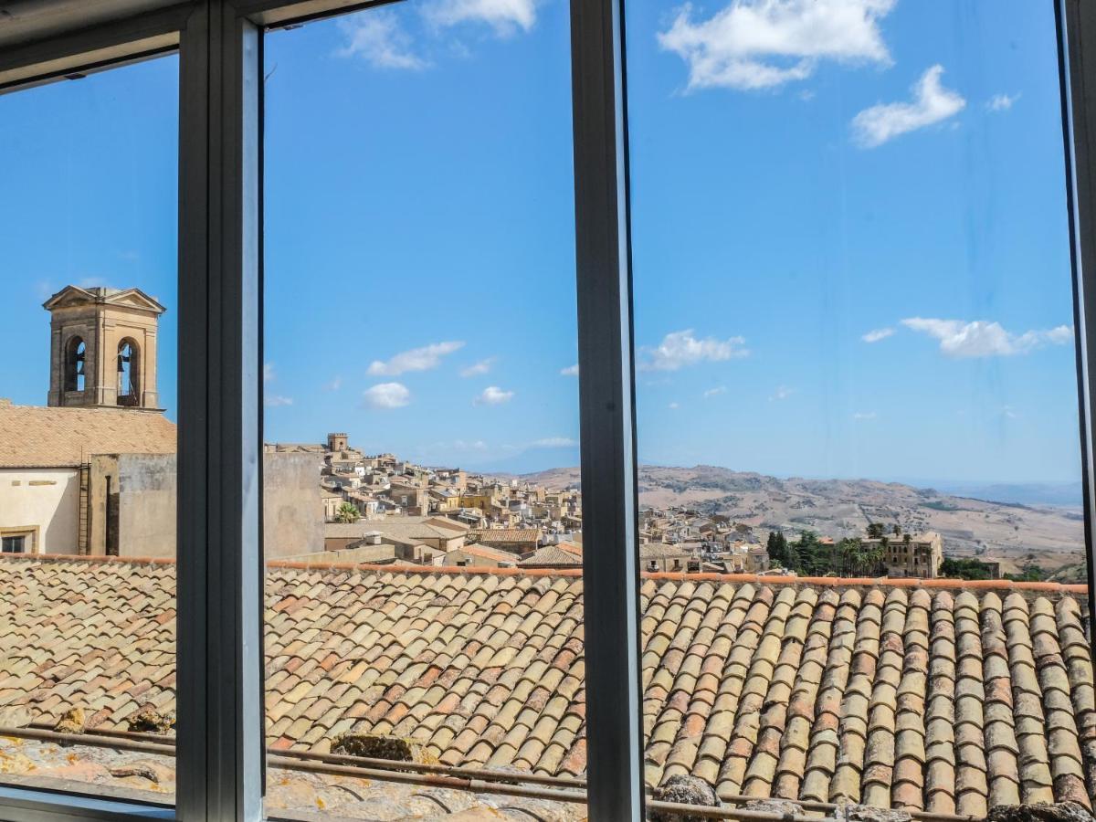 I Colori Della Sicilia Noblesse Lägenhet Caltagirone Exteriör bild